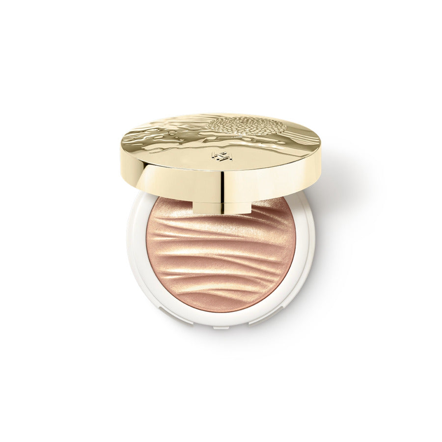 Gold Reflections Gleaming Waves All Over Highlighter